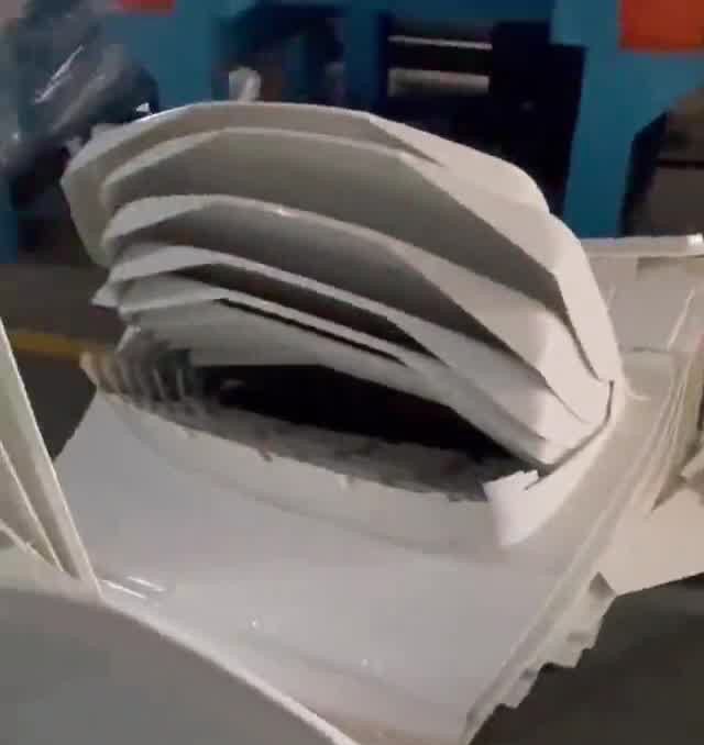 大件塑料制品破碎