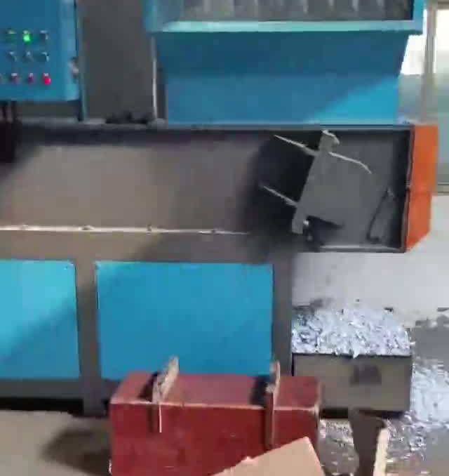 废纸、文件破碎